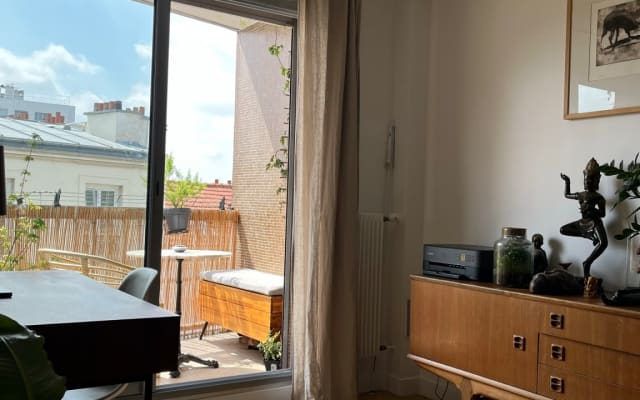 Superb apartment in the heart of Belleville with a view