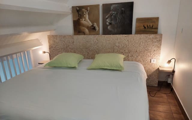 Laurences Inserat auf misterb&b - Chambre 1 avec son lit King size