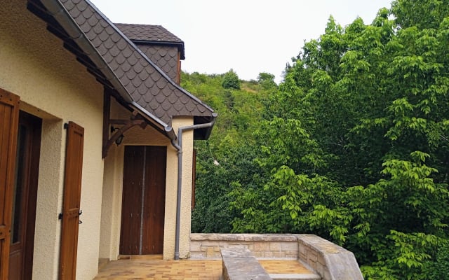 Quiet, spacious and bright accommodation