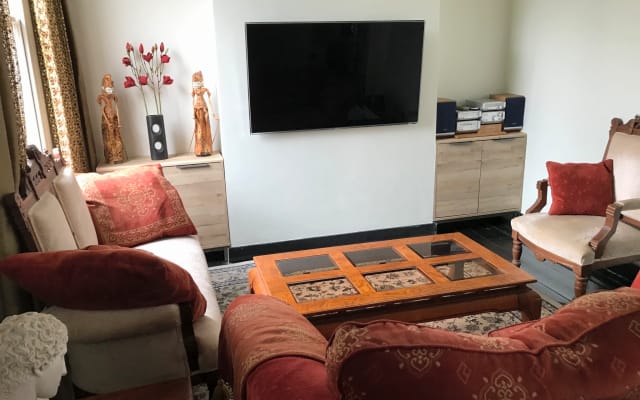 One bedroom flat in Fulham Broadway, near Chelsea and Earls Court