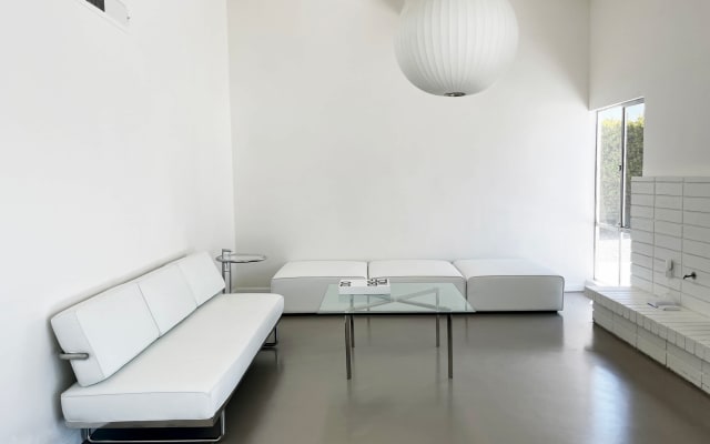 Private Room in Historic Palm Springs Home - Picture 8