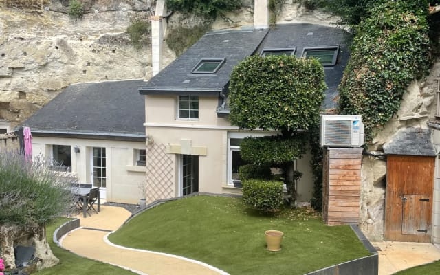 Höhlenwohnung an mein Wohnhaus angebaut