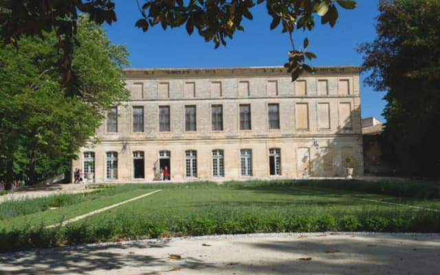 Chambre ds un Village à 15mn de la Méditerranée