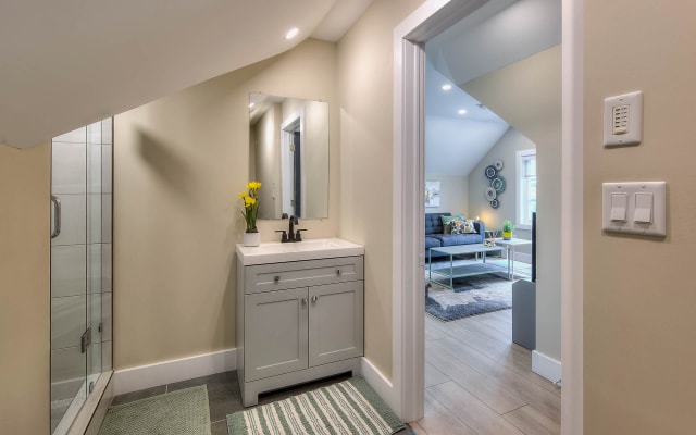 Beautiful private apartment in the scenic country side