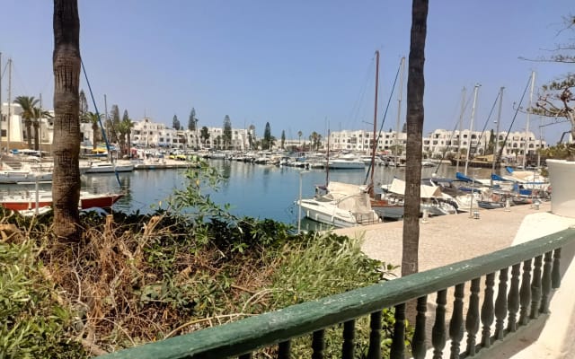 Très beau S+1 avec vue panoramique sur port El Kantaoui