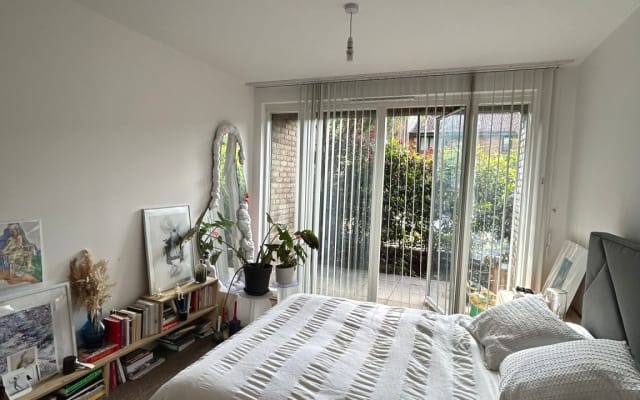 Geräumiges Doppelzimmer mit eigenem Bad in East London