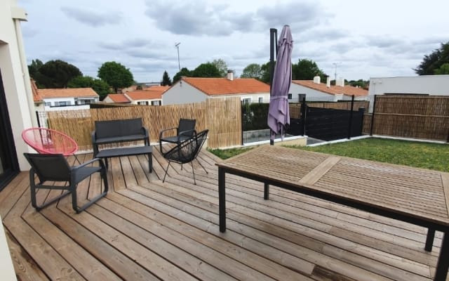 Neues und helles Haus im Herzen von Les Herbiers, 15min vom Puy du Fou 
