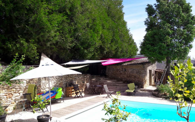 chambre d hote avec salle de sport ; massage piscine/petit dej