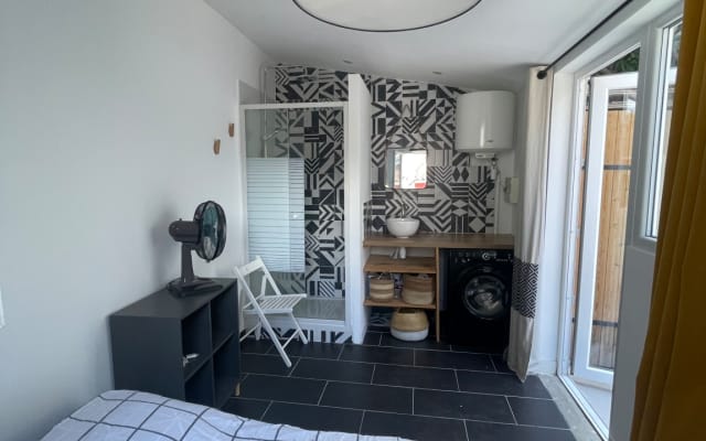 private room in House with terrace Marseille 4th