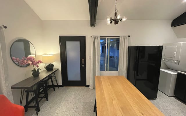 Beautiful mid-century guest house