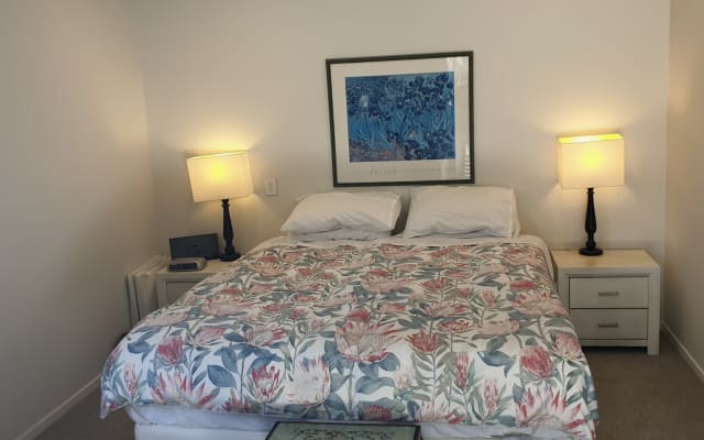 lakeview house just mins from Taupo central with very comfortable room