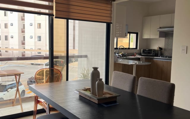 Schöne Wohnung, 24/7 Sicherheit mit allen Annehmlichkeiten.