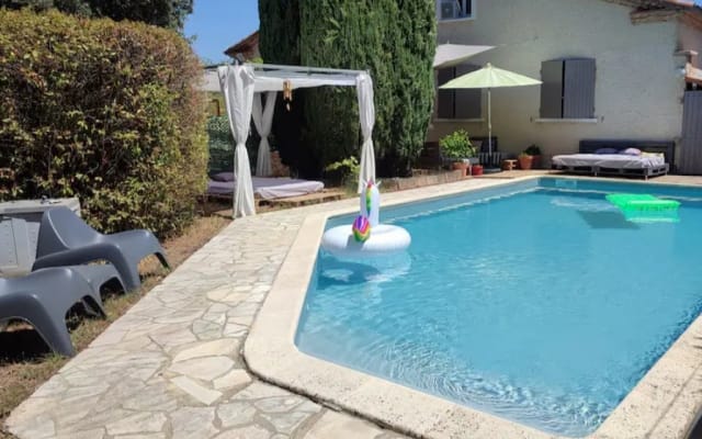 appartamento con piscina condivisa con gli ospiti natu accettata