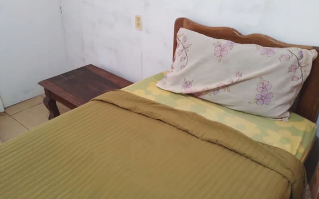Muy voluntad y hermosa casa en la ciudad caribeña de Limón. Bienvenido.