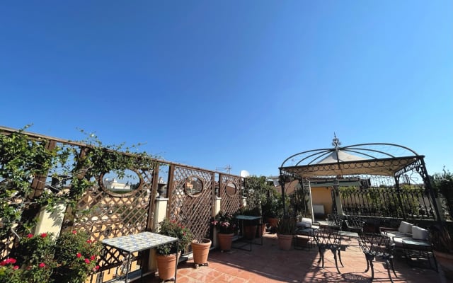 Luxury penthouse at Fontana di Trevi