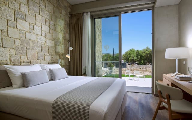 Youphoria beachfront villa Amoss 2 bedrooms