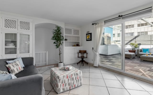 Duplex Penthouse Cuzco-Castellana (12 minutes to CHUECA by subway)
