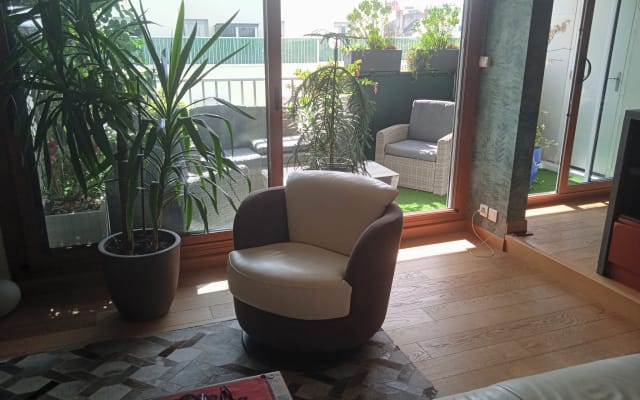 Beautiful apartment near the city center between the train station and the castle. - Picture 9