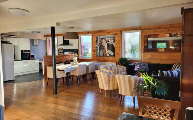 Magnifique appartement de 140 m2 dans village savoyard