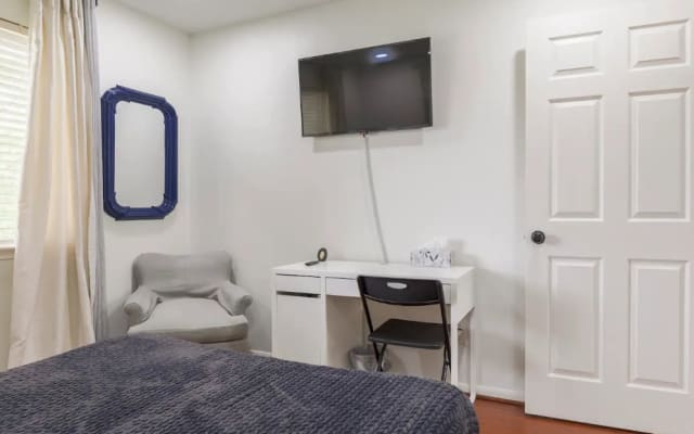 Chambre privée à Sugar Land, à proximité des aéroports et du centre...