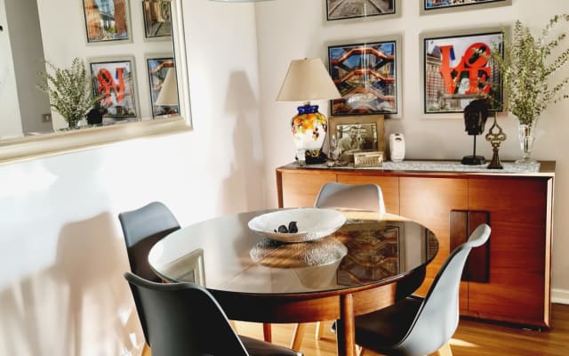 Annonce de Eduardo y Claudio sur misterb&b - comedor - dinning room.
