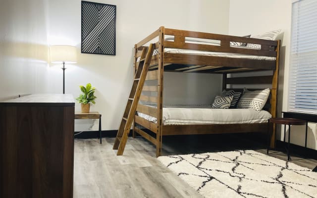 A debater entre um hotel ou uma casa... SEAS THE DAY - 3bdrm by BEACH