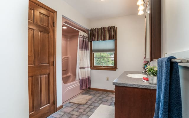 PoconOasis / Private Bedroom Pool View / Jim Thorpe