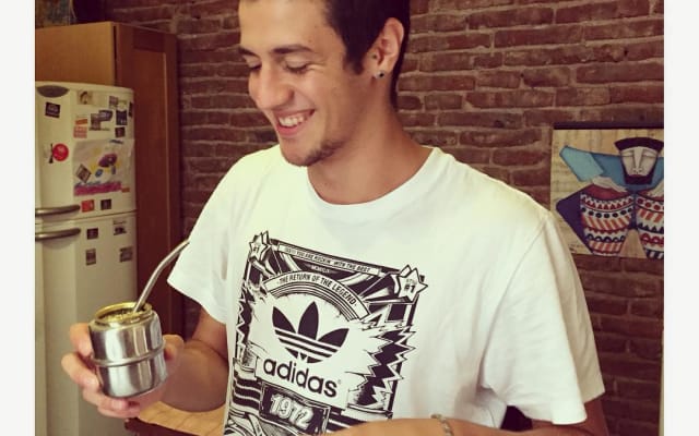 Anúncio de ihuan em misterb&b - unos mates?