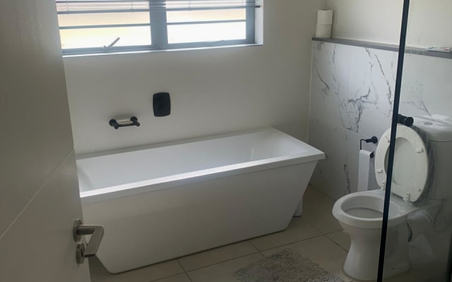 Beautiful safe haven in Somerset West. Close to Airport.