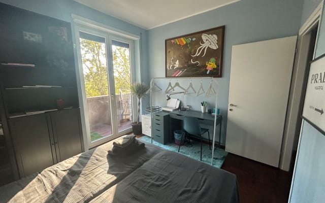 Chambre privée avec salle de bain privée dans le quartier des Navigli !