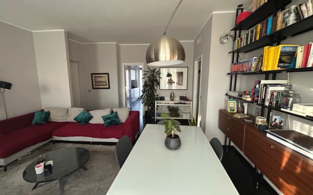 Chambre privée avec salle de bain privée dans le quartier des Navigli !