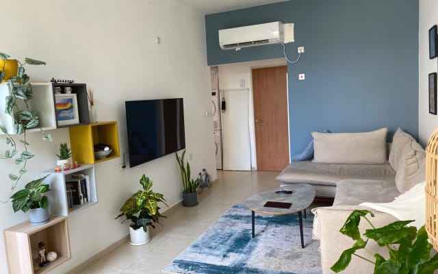 Cozy & quiet 1 bedroom apartment