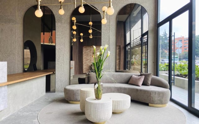 Amazing Loft in großen Gebäude & Lage