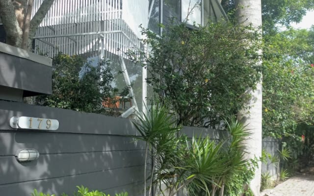 PARADOXE home