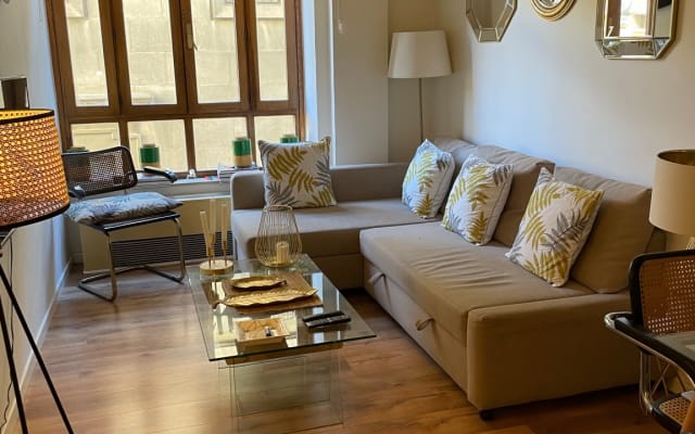 Apartamento  de 1 habitación individual  exterior  con baño  y cocina.