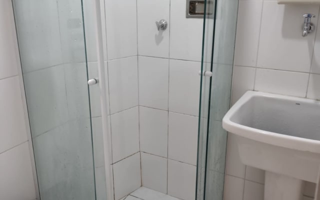 Moradinha da Lapa - conjugado charmoso no melhor ponto da cidade.