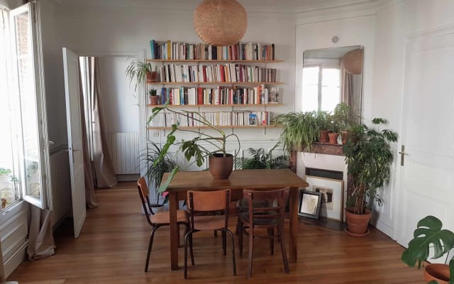 Private room in Bagnolet, near Paris.