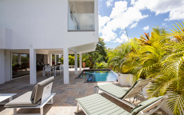 Villa Livity 6 Bed Luxury Sea view boutique villa