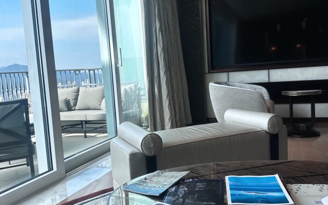 你好,我很喜歡旅行,也喜歡交朋友