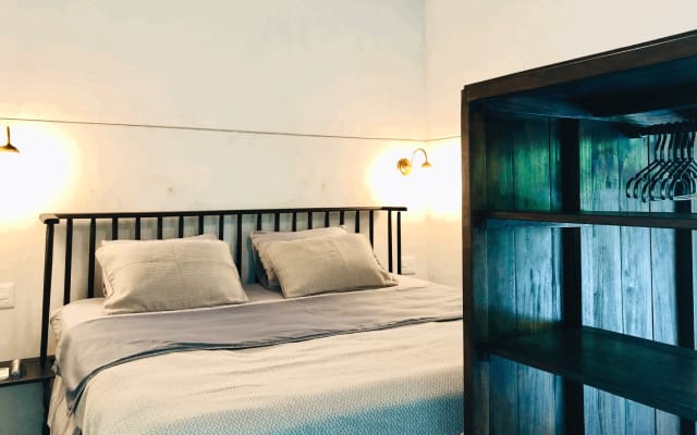 TheHill 04 : Boutique Inn (16+), entrée privée, terrasse et vue sur l'océan