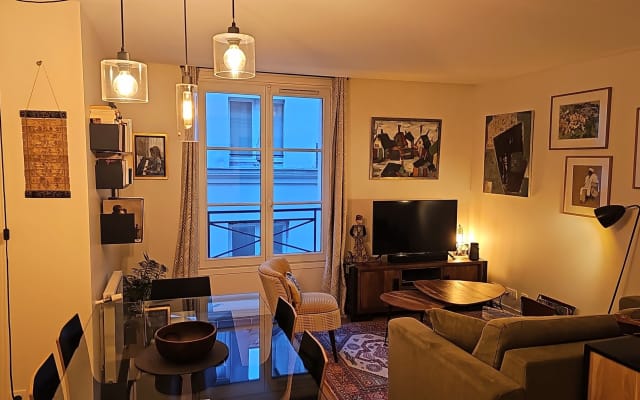 Chambre privée dans appartement partagé, à 200m du Louvre