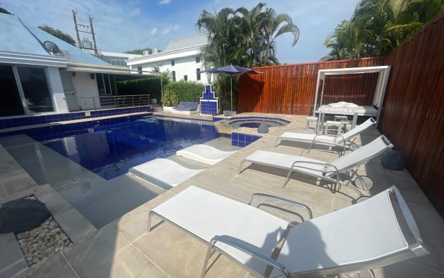 Hermosa casa en El Peñon Girardot