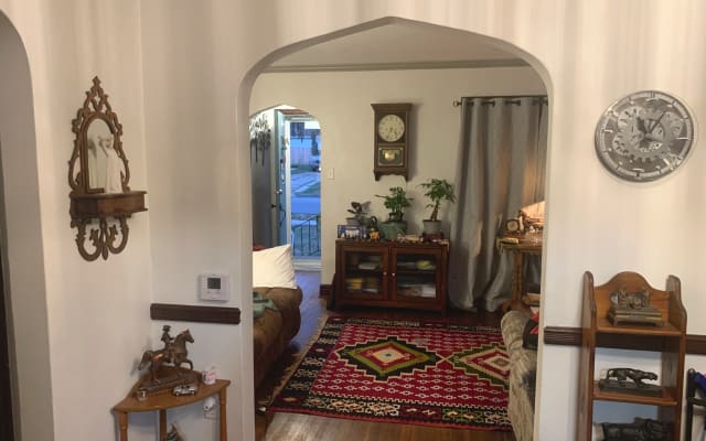 Chalet confortable en pierre avec salle de bain privée et bureau près...