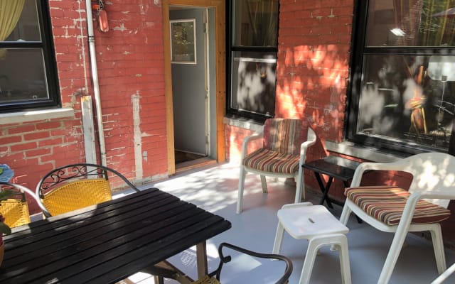 Completely renovated 2-bedroom apartment near the Village and the metro - Picture 14