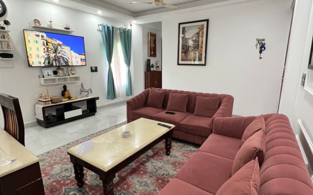 1BHK Acogedora estancia Zen con Guru