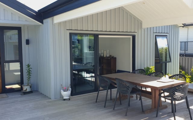 lakeview house just mins from Taupo central with very comfortable room