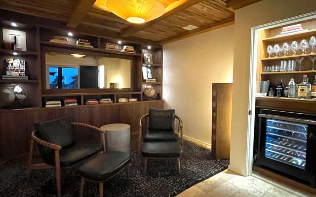 Dieter and Craig's listing on misterb&b - Listening Room