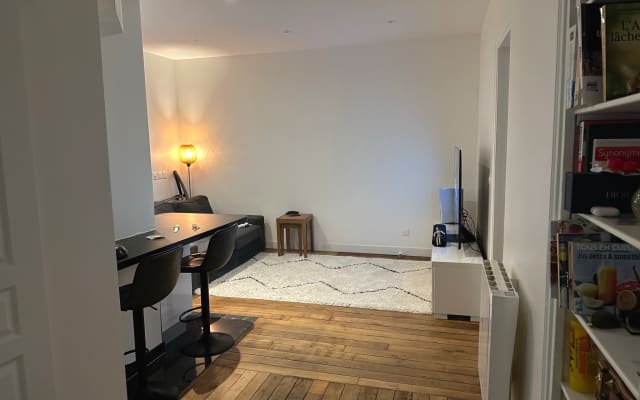 Apartment for rent in paris montmartre.