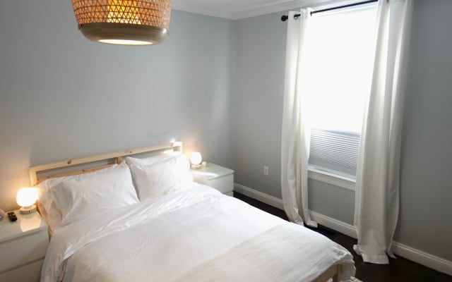 Newly Renovated + Spacious Apt w/ Parking - Picture 9