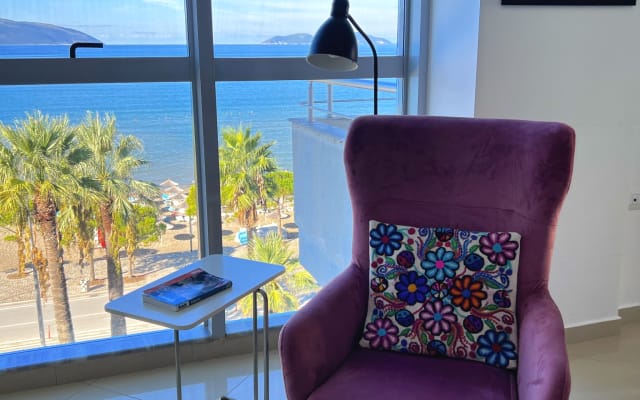 Mentors Inserat auf misterb&b - Living room with sea view